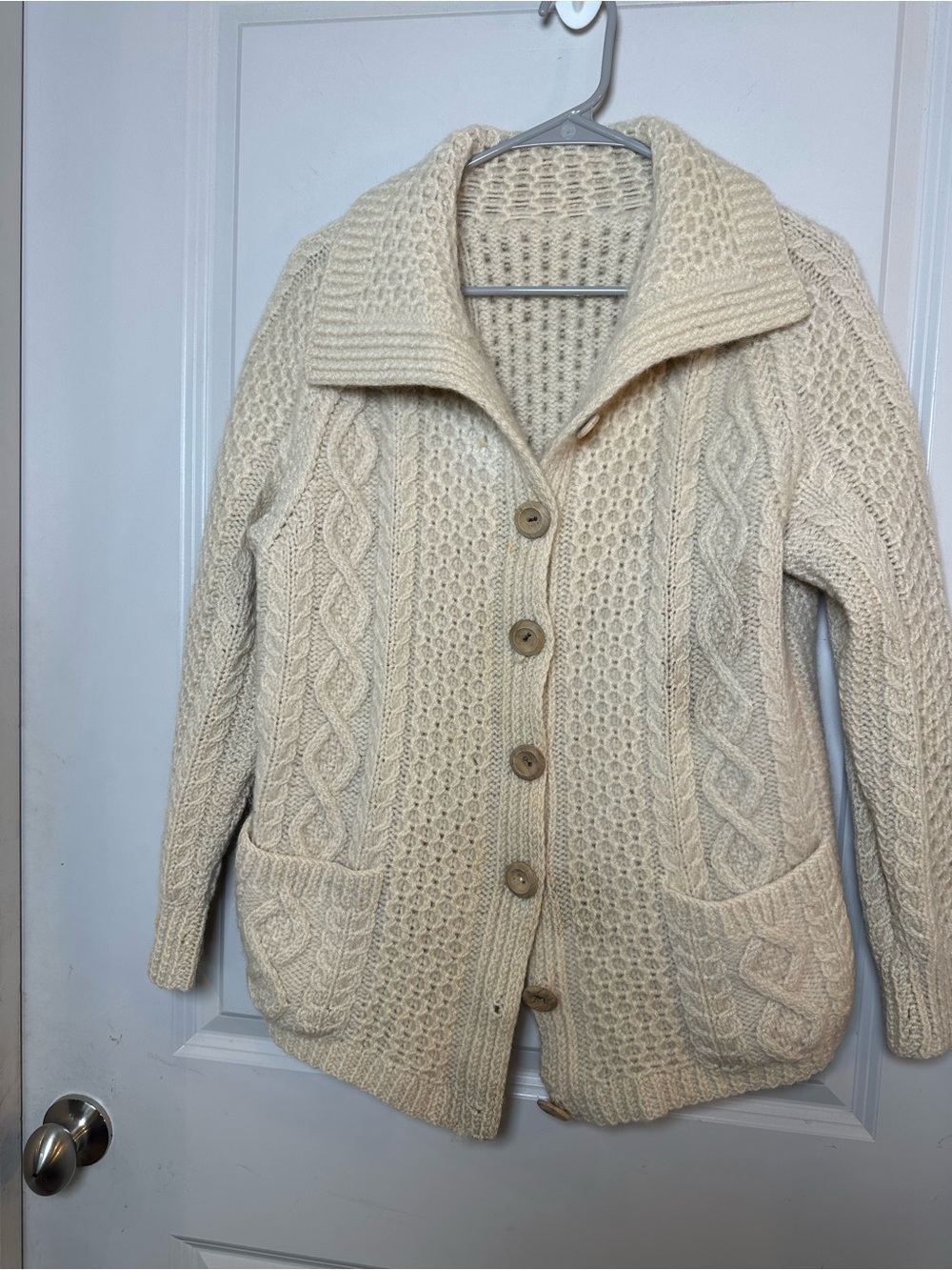 VINTAGE Handknit Donegal Wool Fisherman Cableknit Button Up Cream Cardigan, M